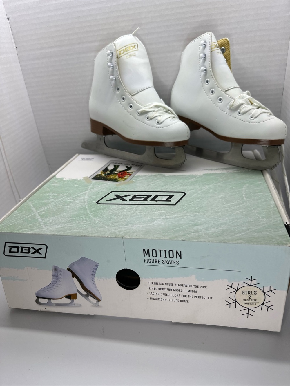 DBX Motion Girls Figure Skates Size 2 White Ice Skates NIB